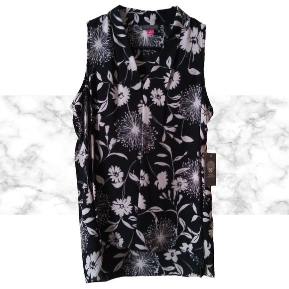 NWT Vince Camuto Black and White Floral Blouse - Picture 2 of 5